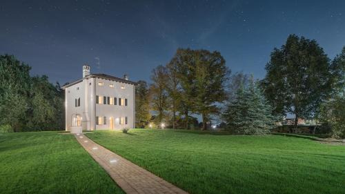 Cento House | Monteborre