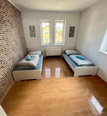 Birkenfeld Apartment | Monteurwohnung Erdgeschoss Birkenfeld - Karlsruhe 25min