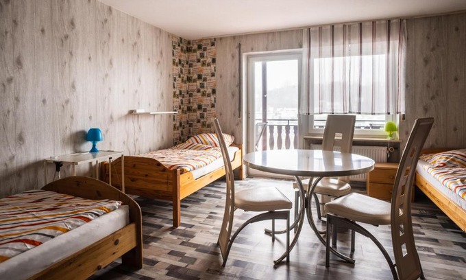 Katzental House | Monteurzimmer Rabe