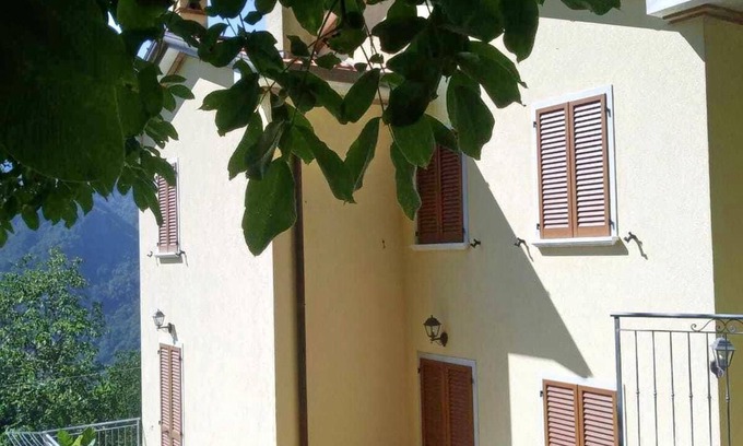Seravezza House | MONTI&MARE "comfortable refuge in the Apuan Alps."