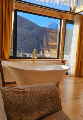 Gergeti Ski Chalet | mood villa kazbegi