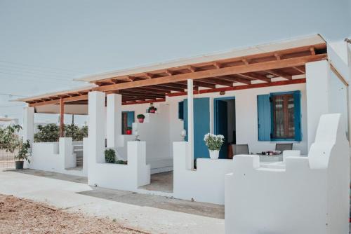 Kastraki House | Moonlight Kastraki beach house