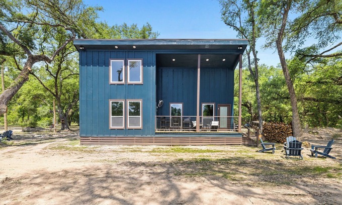 Hammond Cabin | Moonrise Haven Lake-Pool