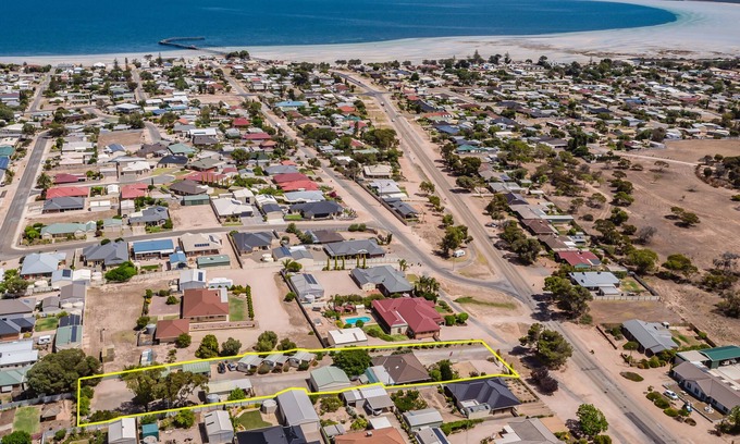 Moonta Bay Cabin | Moonta Bay Accommodation
