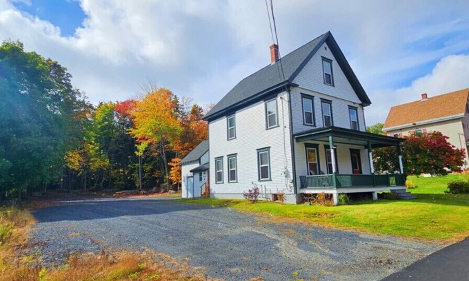 Greenville Junction House | Moosehead Lake Lodge