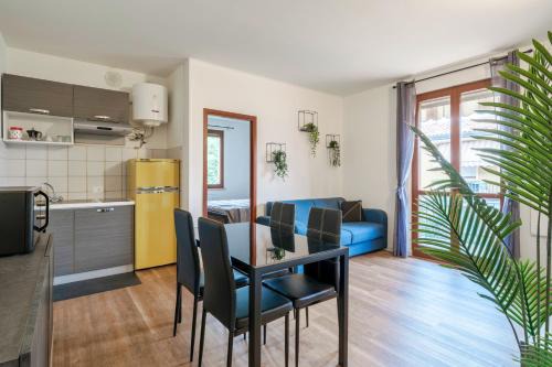 Lugana Apartment | Moretto 11 - con piscina e WiFi