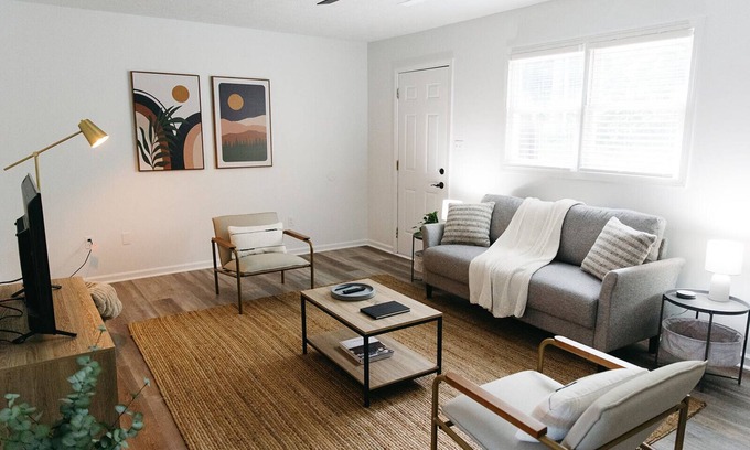 Berea Apartment | "Morning View 1" Cozy Modern Stay - College/Hiking