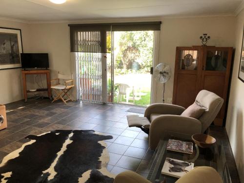 Greenside Apartment | Mos Place studio apartment