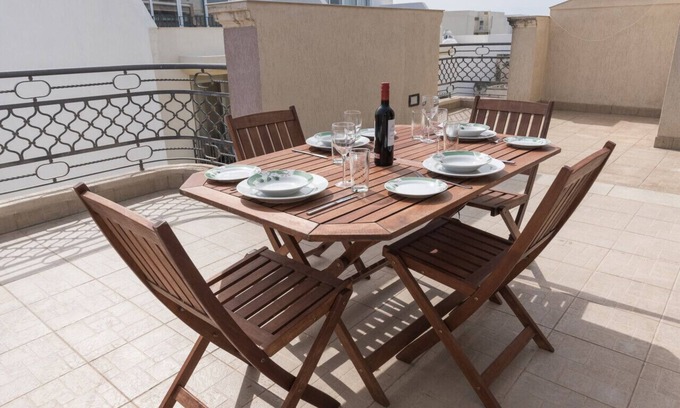 Mosta Apartment | Mosta Penthouse-Hosted by Sweetstay