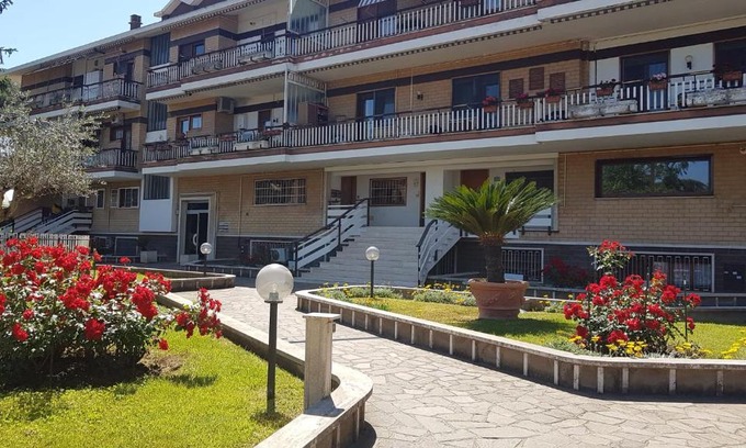 Zona XXVIII Tor de' Cenci Apartment | Mostacciano Roma IFO
