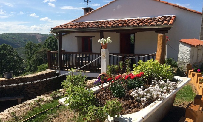 Negreda House | Mosteirinho - Tia Judite. Peace and Quiet