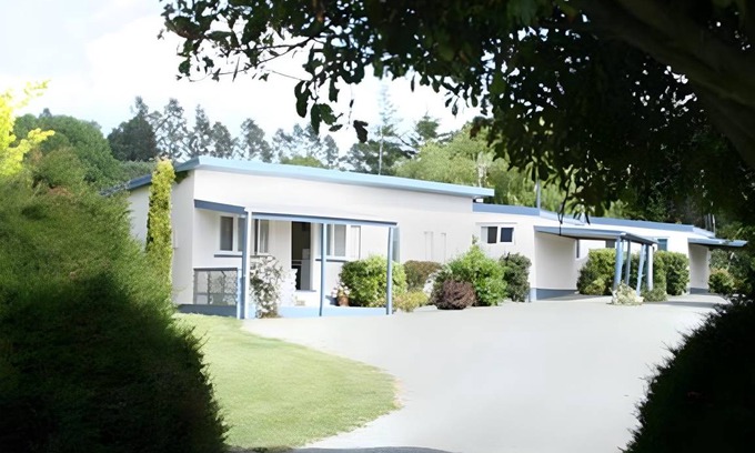Waitaki District Hotel | Motel ∙ 2 bedrooms ∙ 5 guests