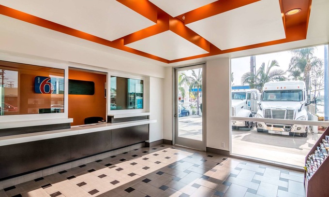 Bell Gardens Hotel | Motel 6 Bell Gardens, CA - Los Angeles