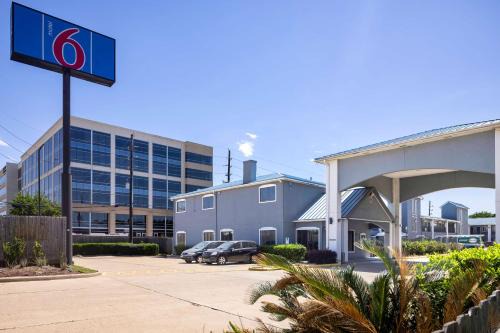 George Bush Park/Eldridge Hotel | Motel 6 Houston, TX - I-10 West