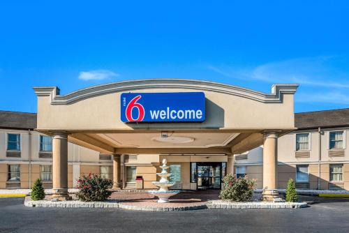 Levittown Hotel | Motel 6-Levittown, PA - Bensalem