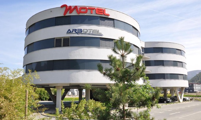 Gratkorn Hotel | MOTEL ARBOTEL 24h self check-in