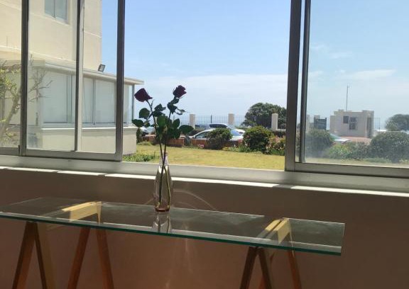 Mouille Point Apartment | Mouille Point Villa Capri