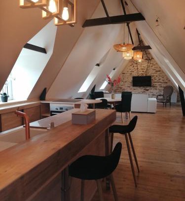Plouneventer Apartment | Moulin de brezal et étang à 20 minute de la mer