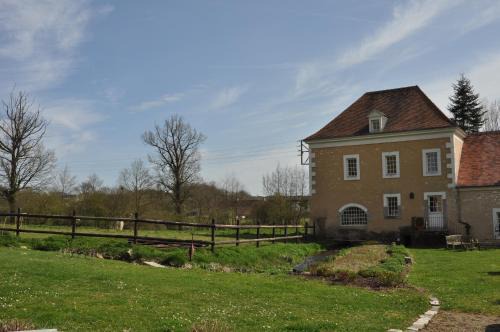Ecommoy Bed & Breakfast | Moulin de morance
