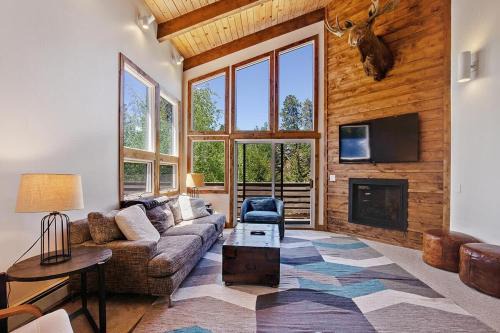 Weisshorn House | Mountain Chalet Just Blocks from Gondola and Main St