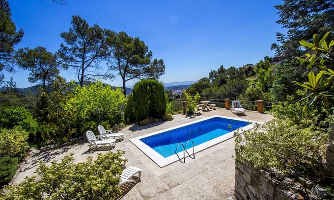Castellar del Valles Villa | Mountain Escape w/stunning views 40 km to Barna!