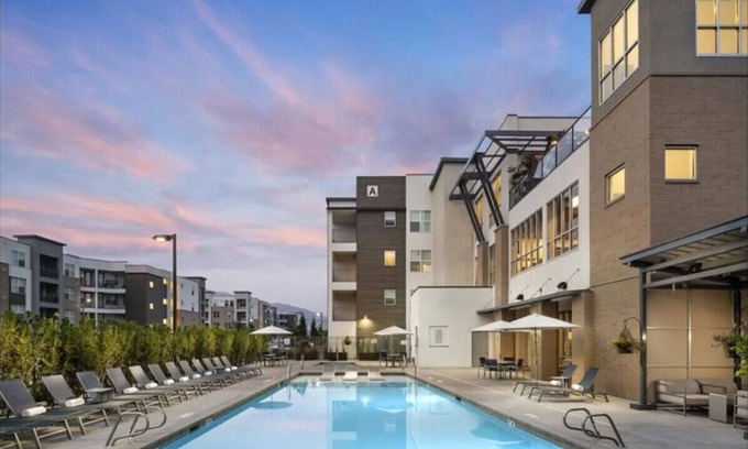 Draper Apartment | Mountain Escape | Hot Tub | Central | Pet Friendly