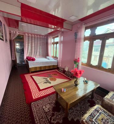 Rekong Peo House | Mountain Paradise Homestay Kalpa