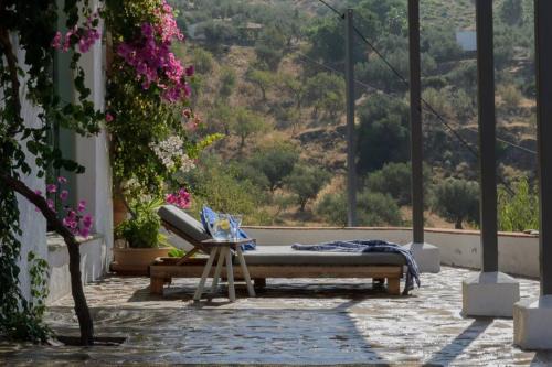 Canillas de Aceituno Apartment | Mountain retreat Casa Alzaytun.