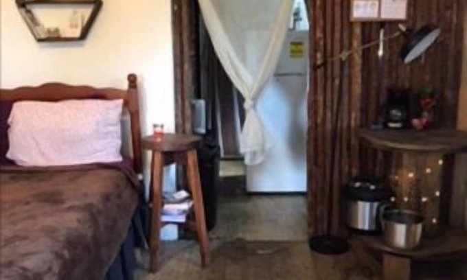 Billy White Apartment | Mountain View; Decks; Swim; Exotic Wildlife; Coconuts, Limes, Hiking; Pets OK