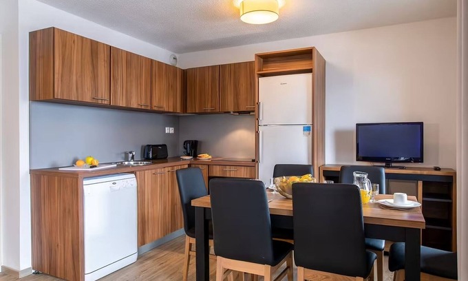 Isola Apartment | Mountain view at Isola 2000! #B120