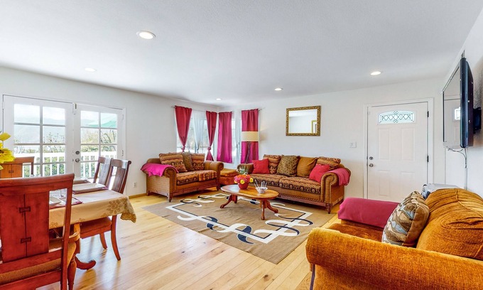 Lake Elsinore House | Mountain-view home with private pool, putting green, grill, & dog-friendly yard