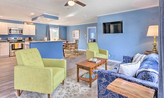 Tuxedo House | Mountain-View Zirconia Home: Walk to Lake Summit!