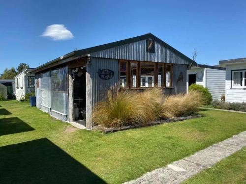Southland Region Resort | Mountains Edge Cabins