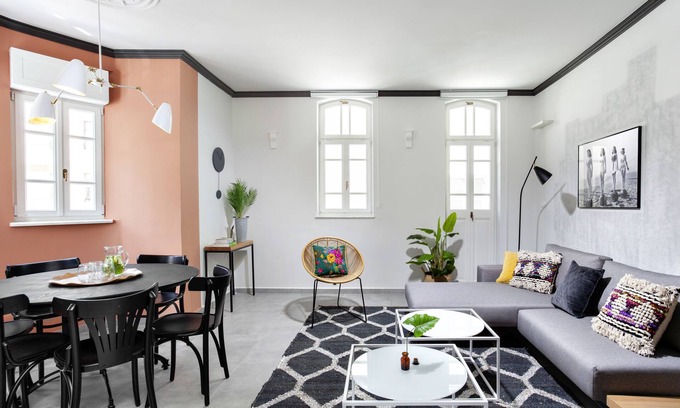 Tel Aviv Apartment | Mr. Katinsky - By TLV2GO