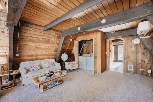 Maple Falls Apartment | Mt Baker Apt, Pets OK, WIFI and AC