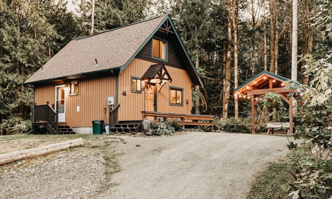Maple Falls Ski Chalet | Mt Baker Lodging - Cabin 67 - Private 2-story cabin with a private hot tub