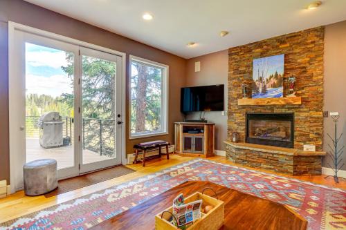 Warrior's Mark House | Mtn-View Breck Home with Hot Tub about 1 Mi to Ski Lift!
