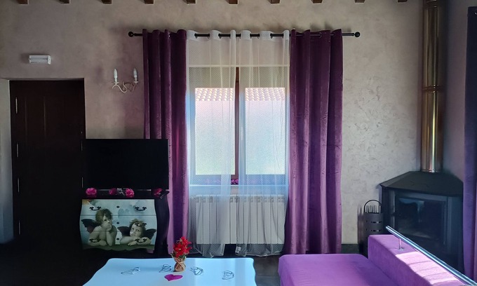 Coca de Alba Cottage | Mudayyan house for couples or small families.