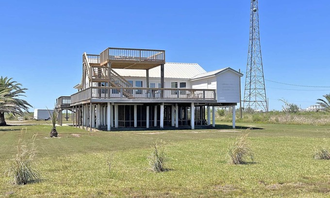 Grand Isle House | Mullet Hole - Beach Access - Island Realty