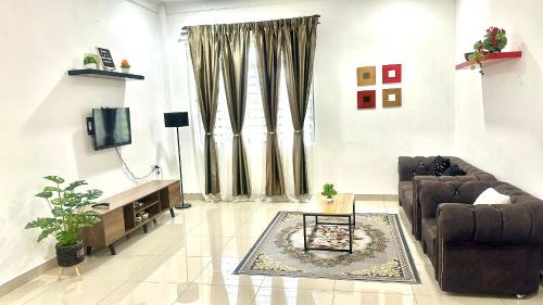 Kampung Rawa House | Mummy Firdhan Homestay
