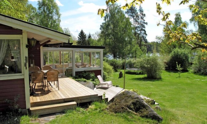 Asarum House | Munkhalla Morgonsolen by Interhome