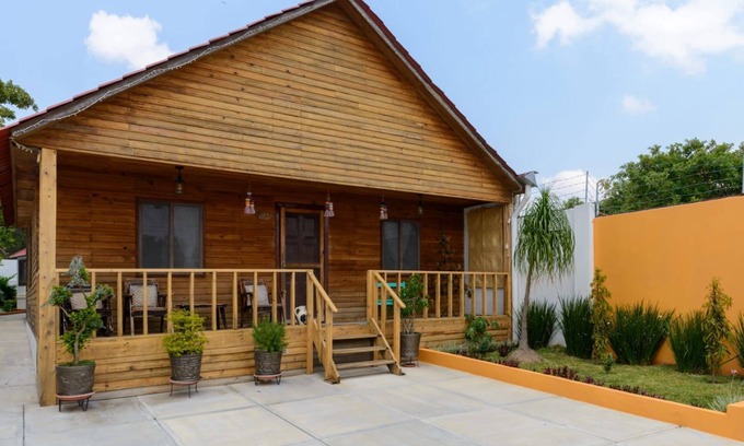 Comitan de Dominguez Cabin | "refugio Sereno en la Naturaleza: ¡tu Cabaña Perfecta te Espera!"