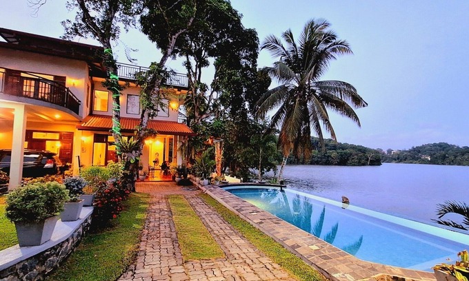 Bandaragama Villa | MYH - Lake Front Pvt Villa With Staff and Includes Free Breakfast of Your Choice