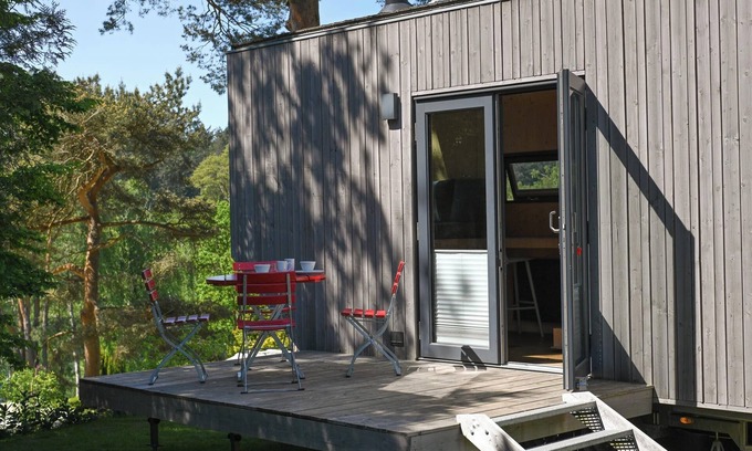 Salem House | Nachhaltig & Klimaneutral Übernachten im Green Tiny House Pioneer mit Seeblick