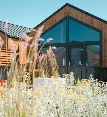 Gaski House | Nadmorskie Chatki - SAUNA - OPCJA Z PRYWATNĄ BALIĄ KĄPIELOWĄ LUB BEZ