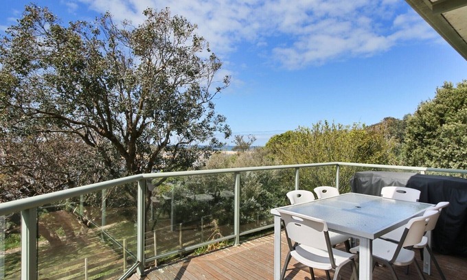 Lake Tyers Beach House | Nakarra - Lake Tyers Beach