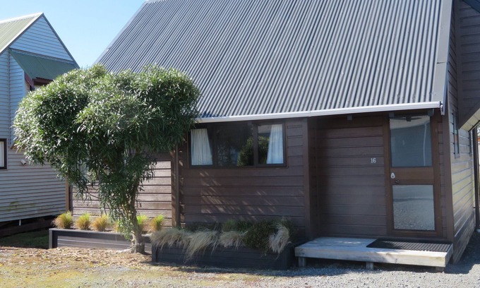 National Park Village Ski Chalet | National Park Chalet. A perfect base for the Tongariro Crossing and cycling trai