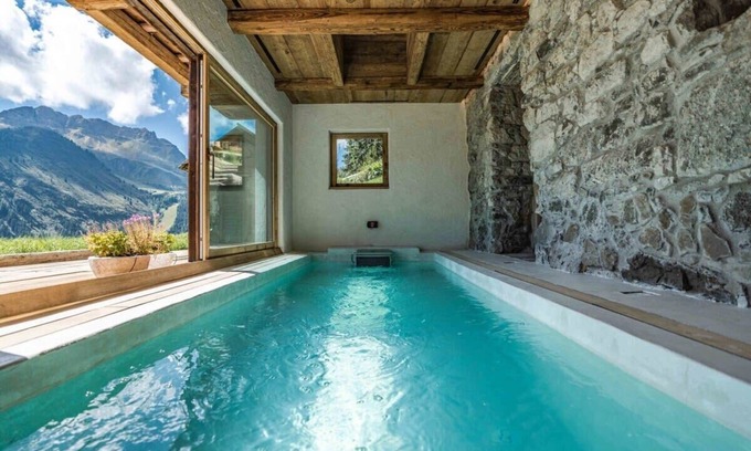 Spormaggiore Ski Chalet | Natural Stone Chalet with Great Atmosphere