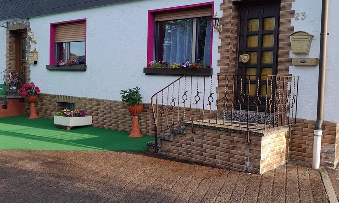 Medebach House | Nature House. Great for the family