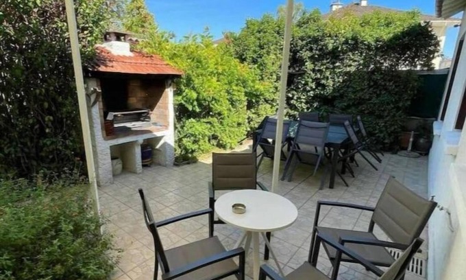 Palaiseau House | Nature House Terrasse & Barbecue 20 min de Paris